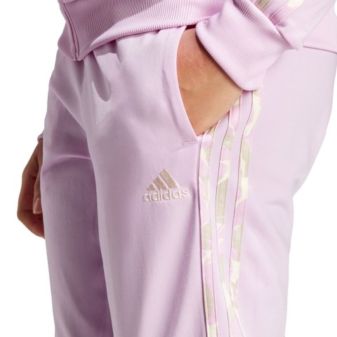 Dres damski adidas Essentials 3-Stripes różowy IJ8787 Dres damski adidas Essentials 3-Stripes różowy IJ8787