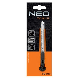 Neo Tools nóż z kołkiem odłamującym, 0.4mm, 216mm, metalowe prowadnice, obudowa z tworzywa sztucznego